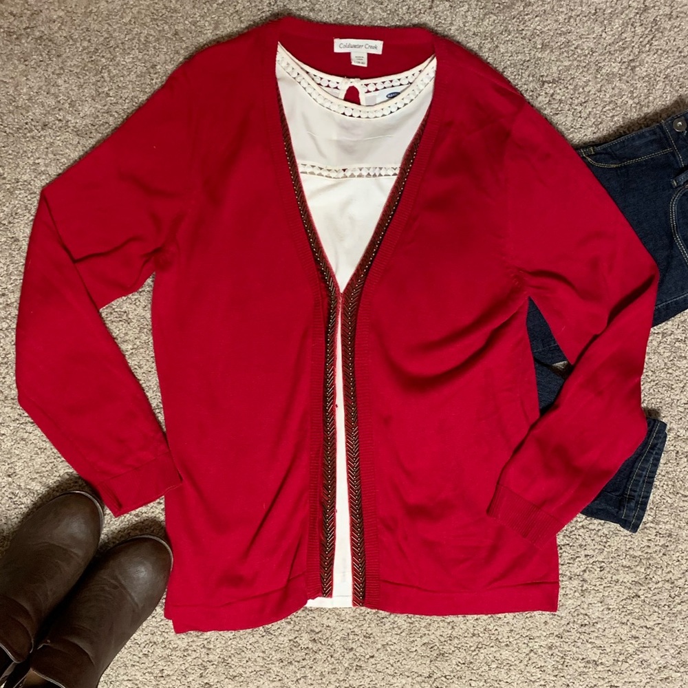 🌻 BOGO FREE 🌻 Beautiful beaded cardigan